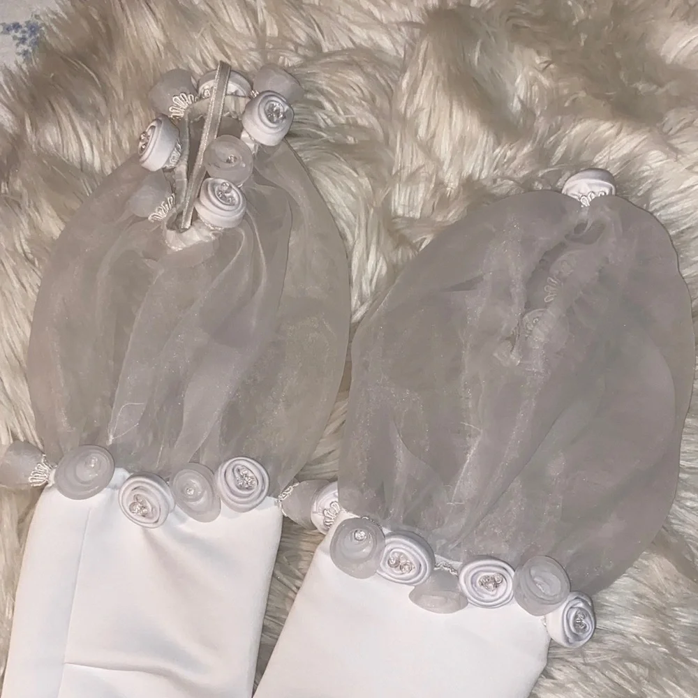 pair white